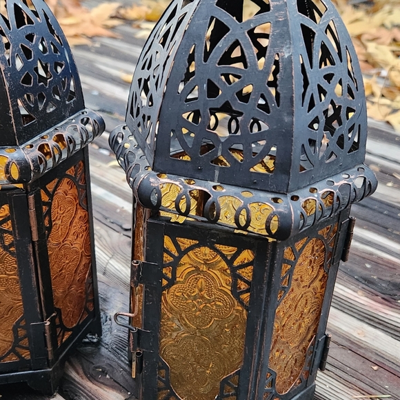 Lanterns - Picture 3 of 6